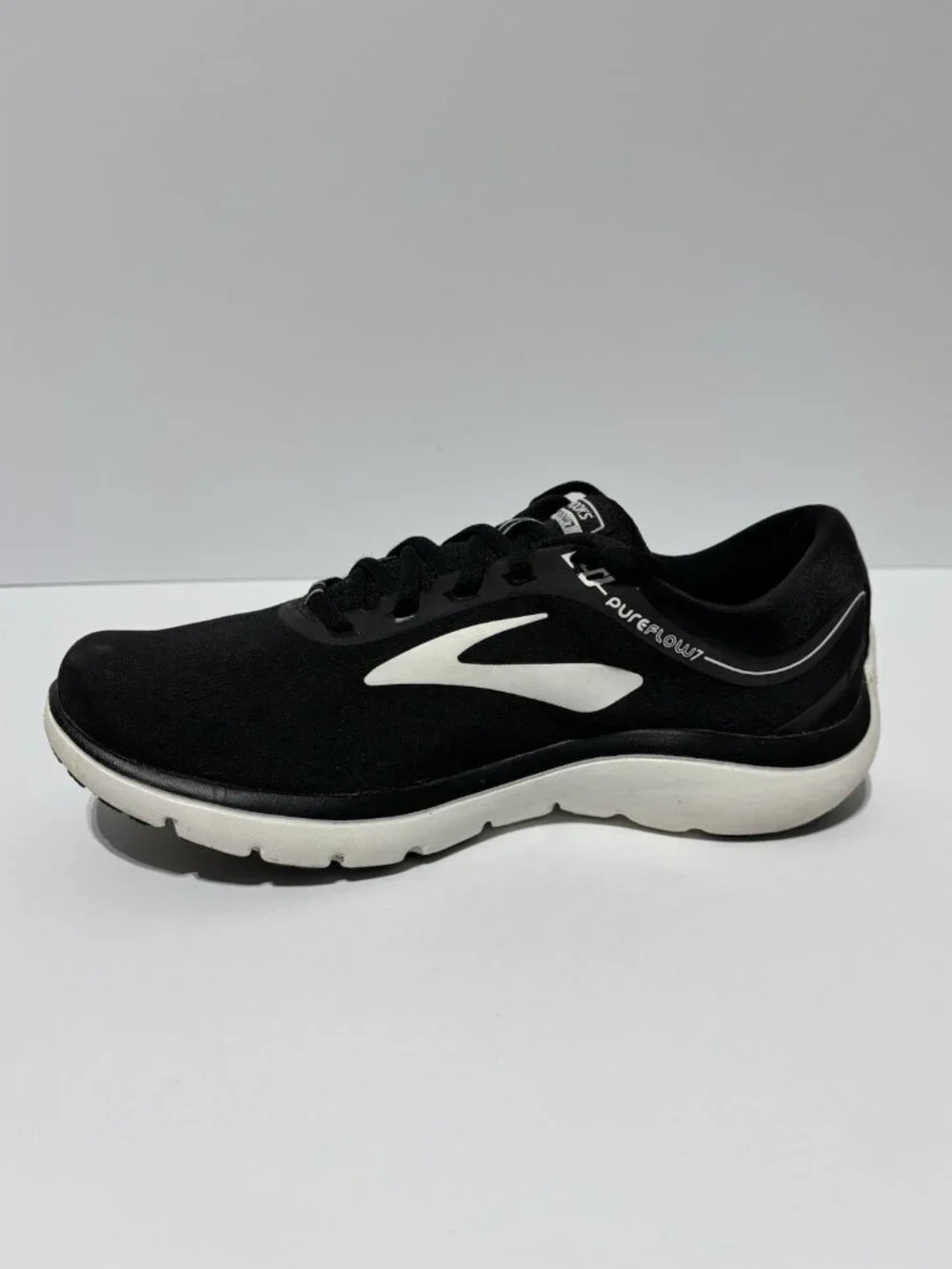 Brooks Women’s Pureflow 7 Black Running Shoes, Size 8.5 M
